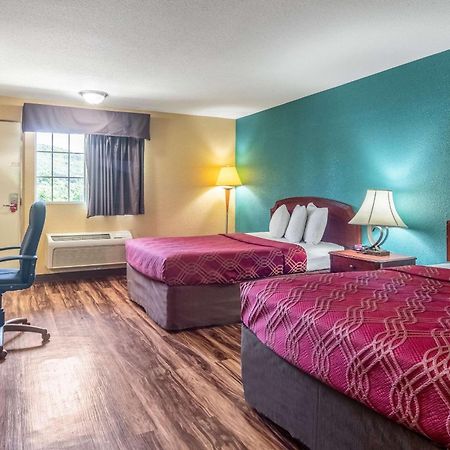 Econo Lodge Hotel Bradford Luaran gambar