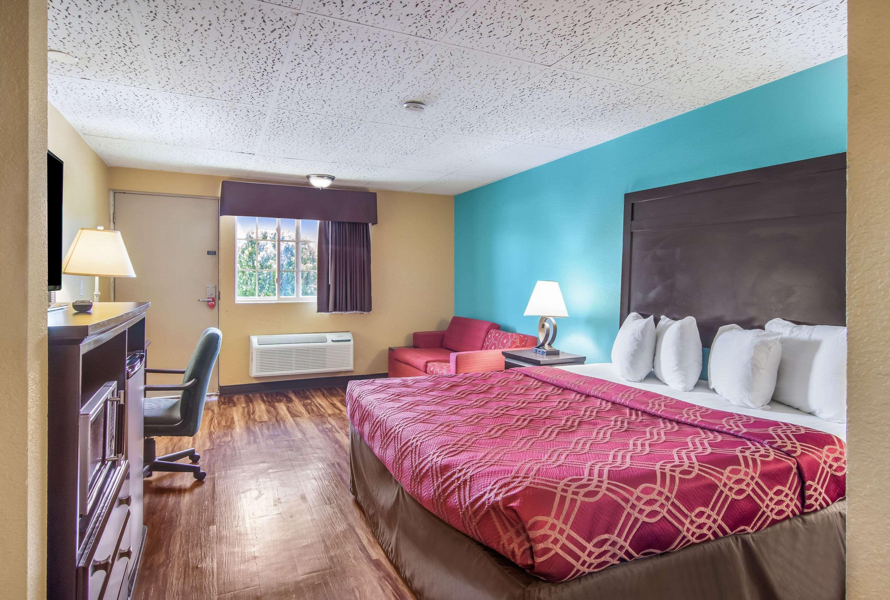 Econo Lodge Hotel Bradford Luaran gambar