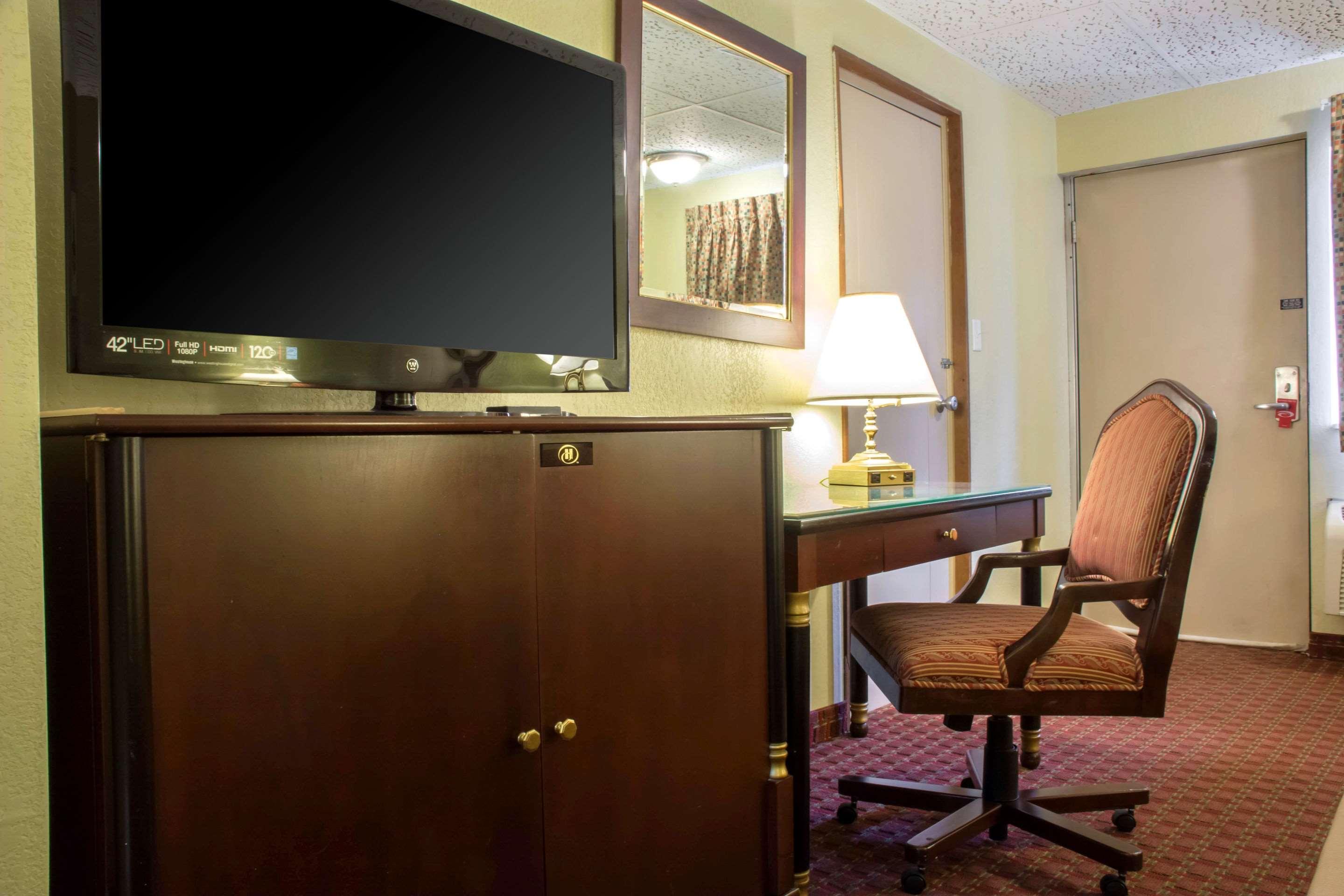 Econo Lodge Hotel Bradford Luaran gambar