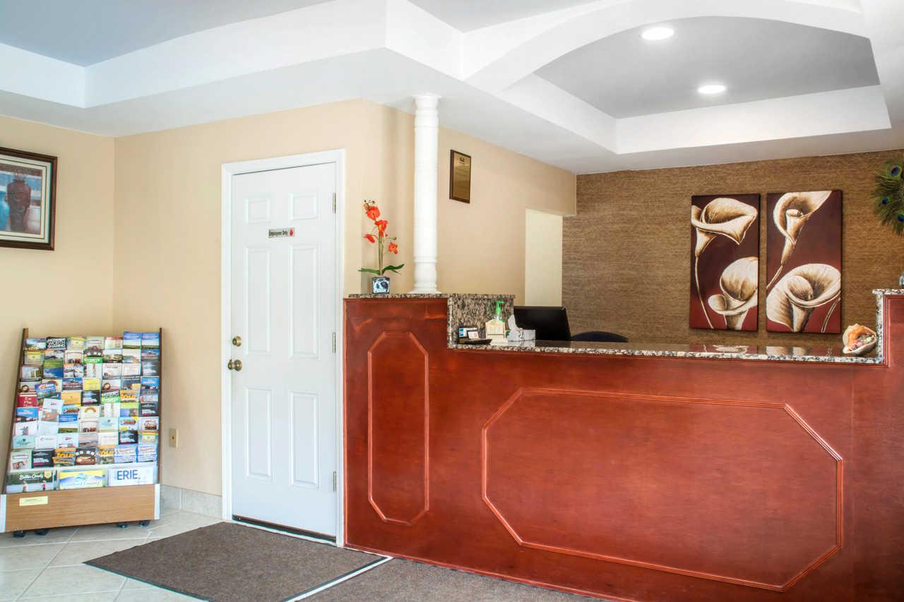 Econo Lodge Hotel Bradford Luaran gambar