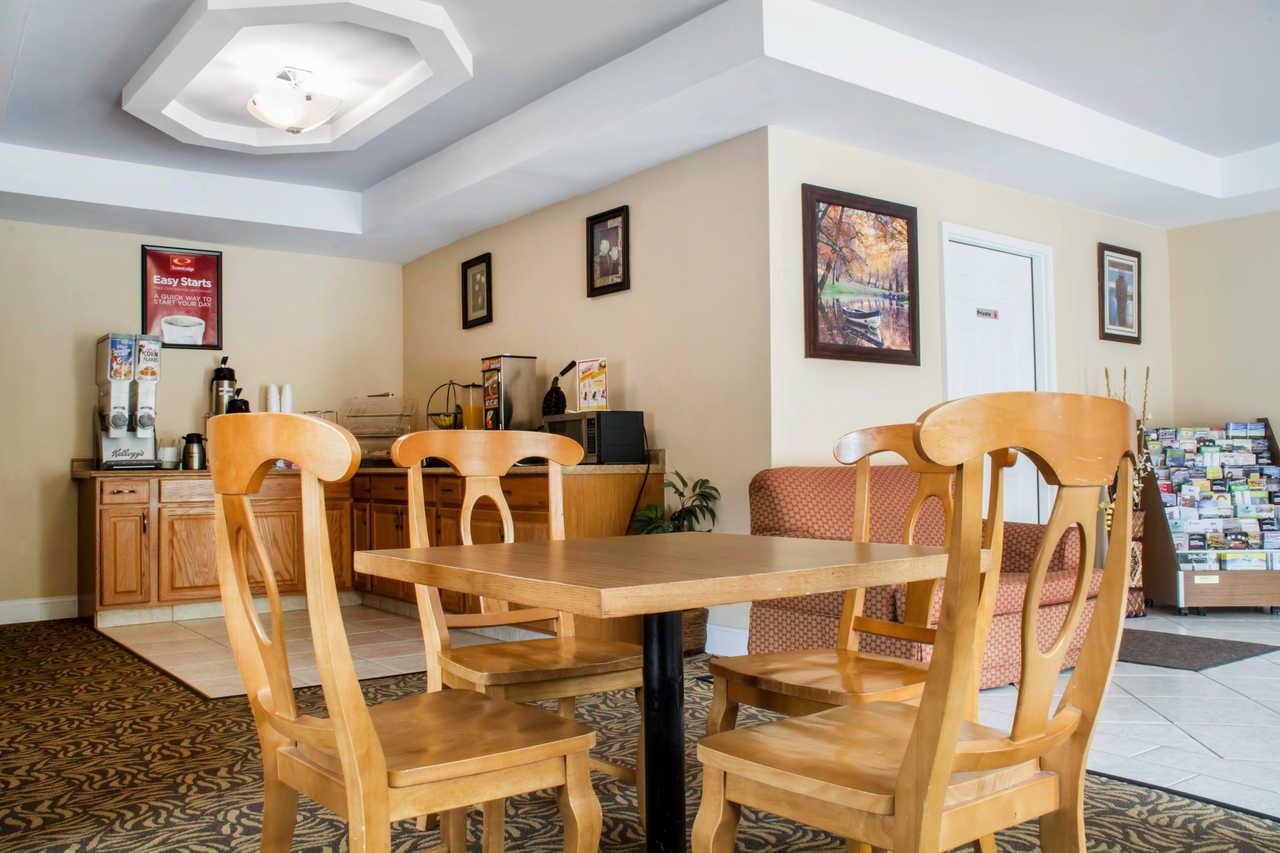 Econo Lodge Hotel Bradford Luaran gambar